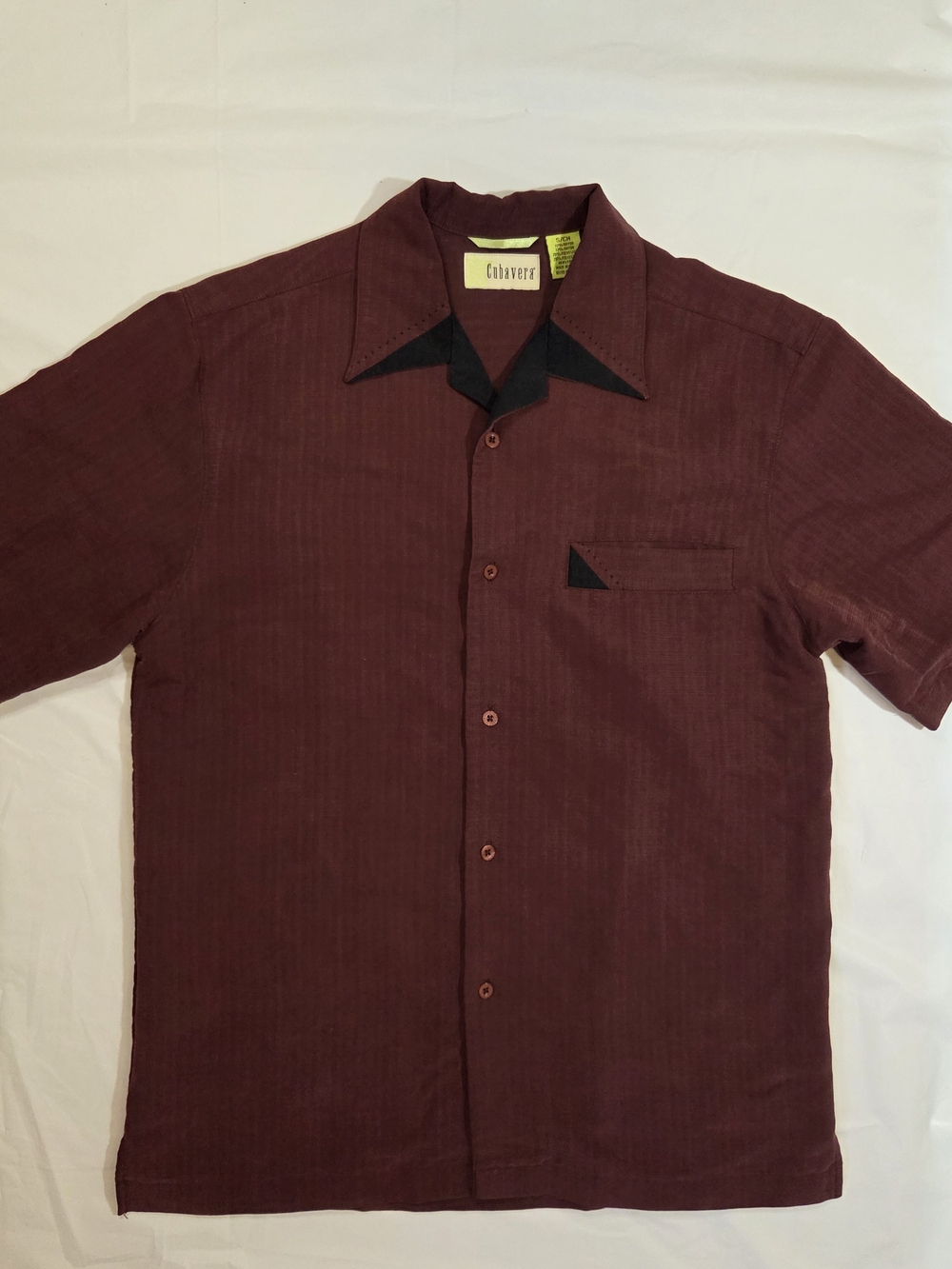Cubavera Men's Small Burgundy & Black Contrast Short Sleeve Camp Shirt